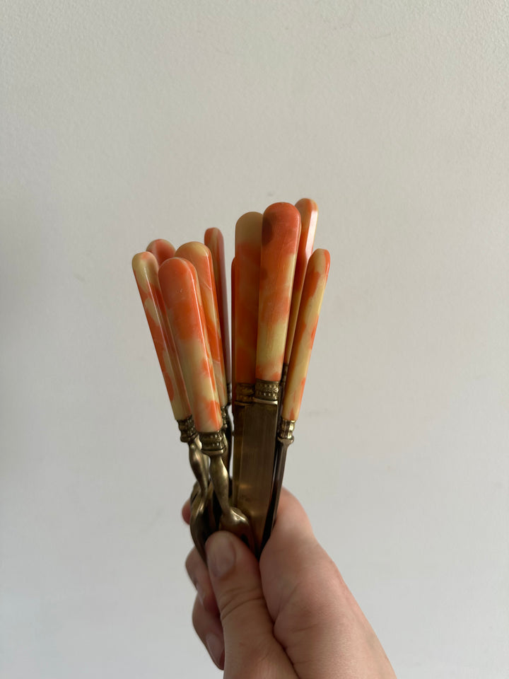 Couverts à dessert en bakélite et laiton manche orangé