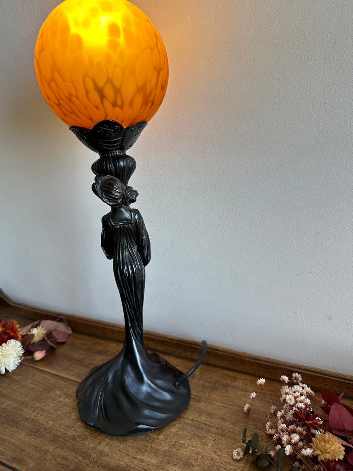 Lampes style Art Nouveau globes orangés