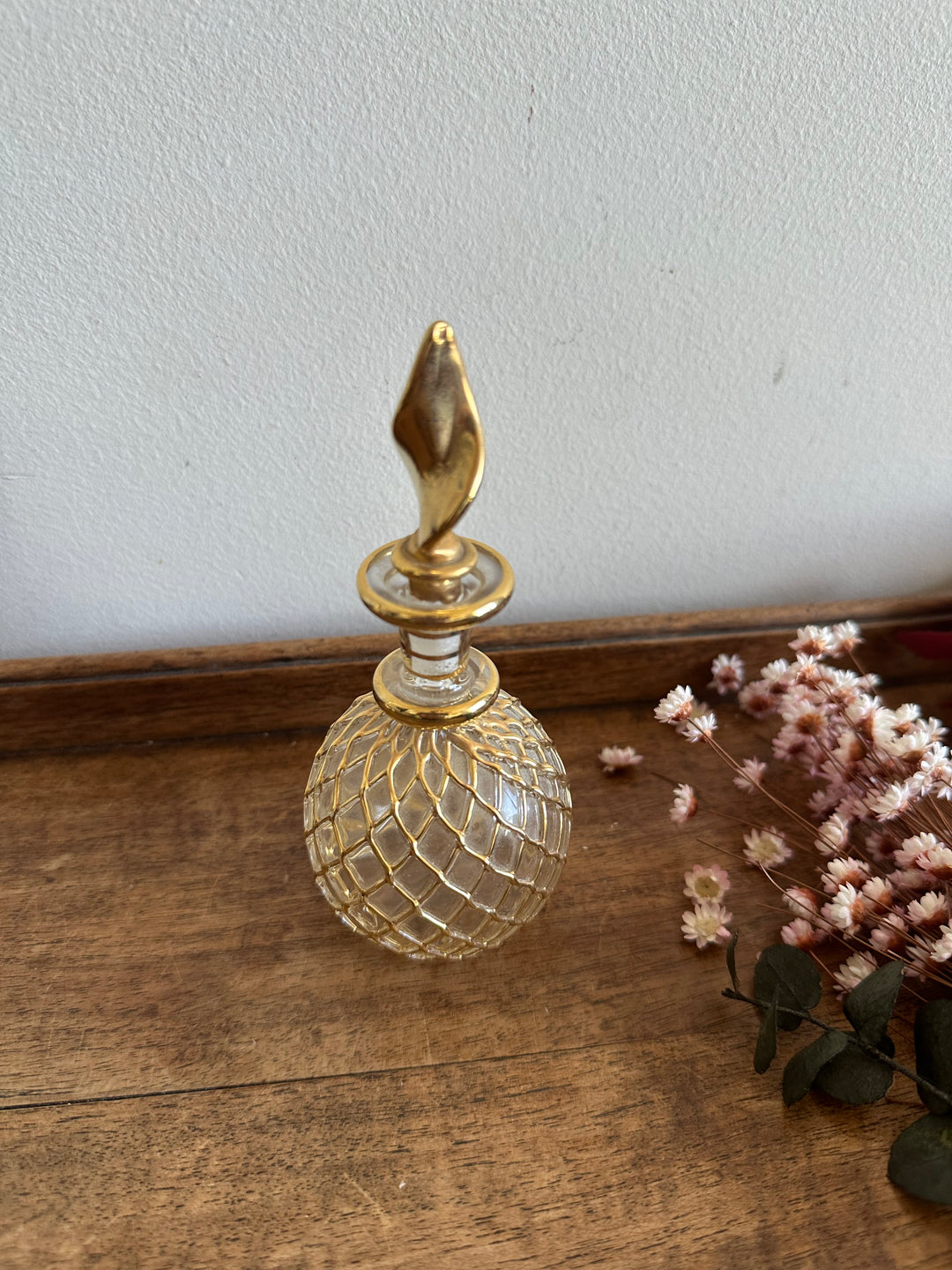 Fioles à parfum vintage dorées rondes