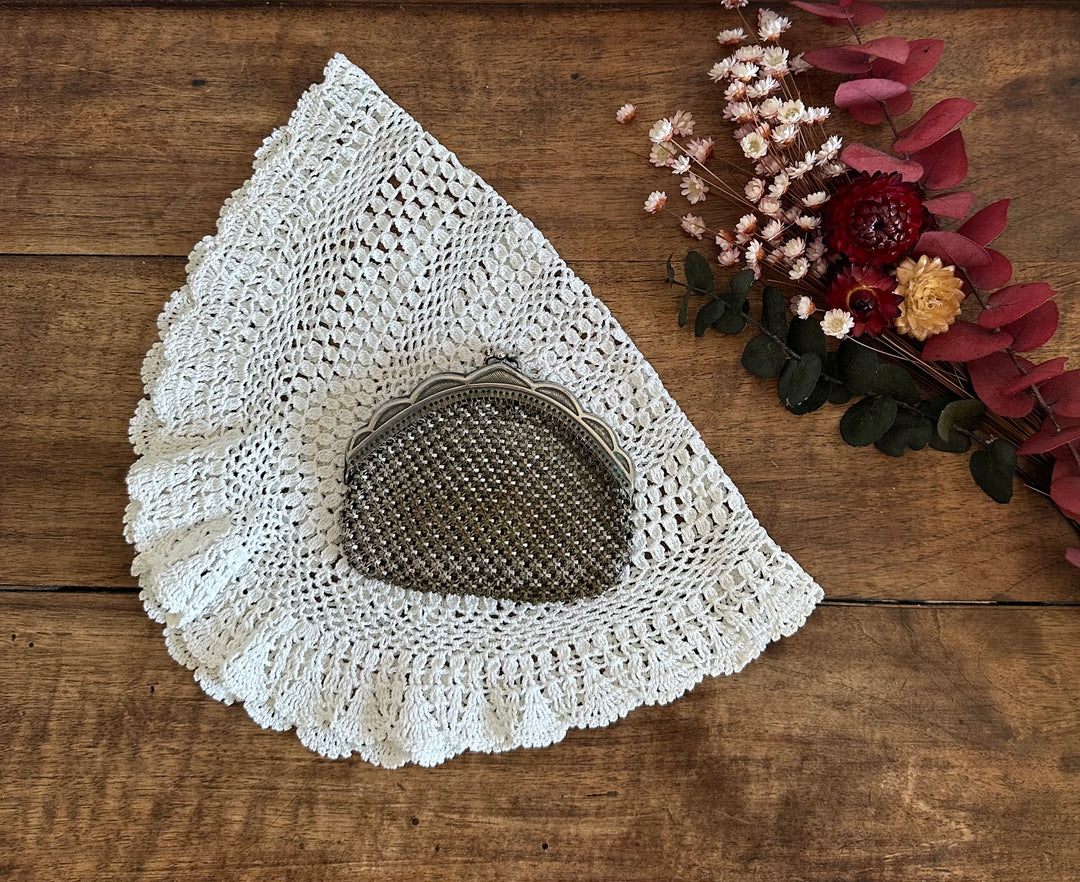 Porte monnaie en maille crochetée