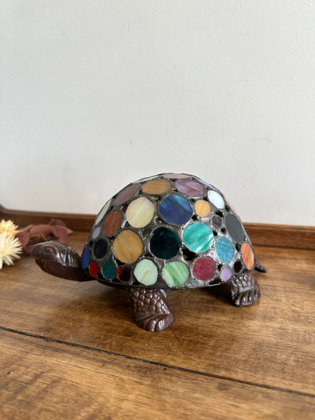 Lampe de table tortue multicolore style Tiffany