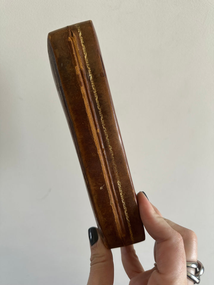 Etui 19ème recouvert de cuir