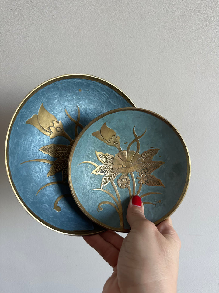 Ensemble d'assiettes en laiton cloisonné bleu ciel