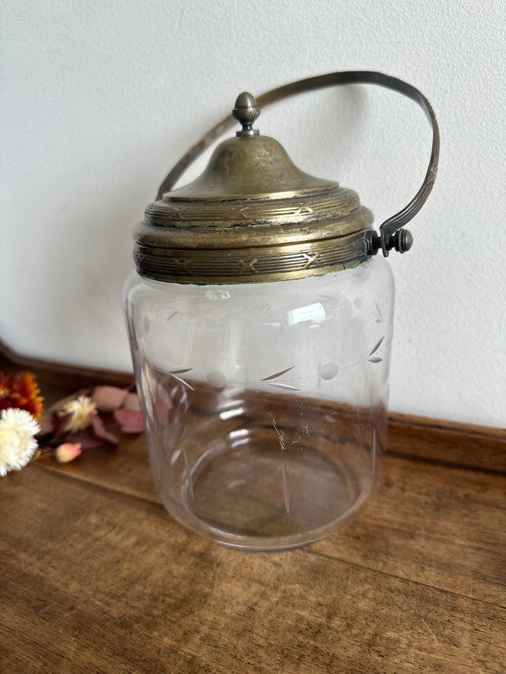 Boite à biscuits en verre gravé époque Napoléon III