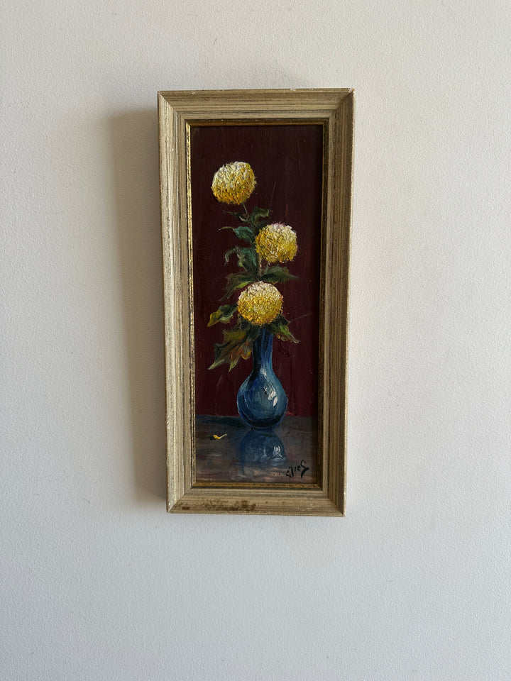 Peinture à l'huile signée dahlias jaune vase bleu