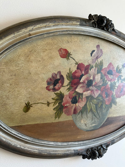 Peinture bouquet de fleurs sur planche ovale cadre gris argenté roses sculptées