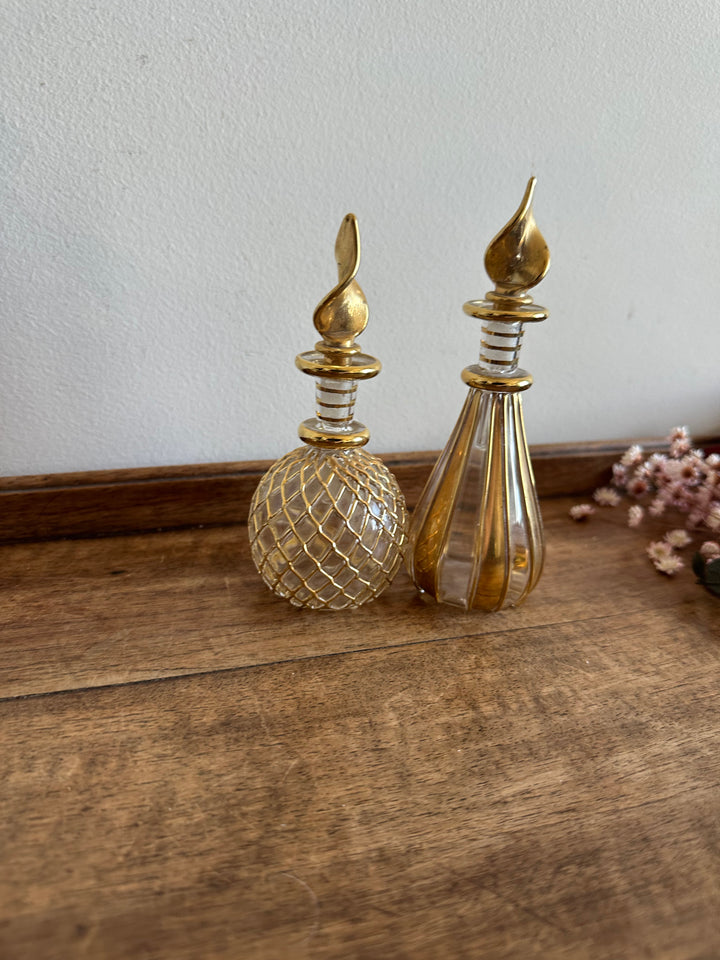Fioles à parfum vintage dorées rondes