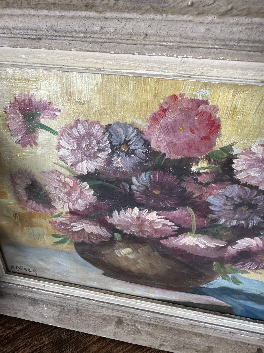 Peinture signée Gruner bouquet de fleurs mauves sur toile