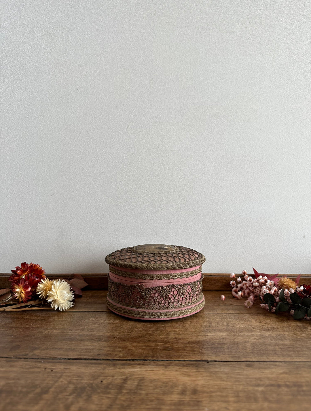 Bonbonnière en tissu XIX ème