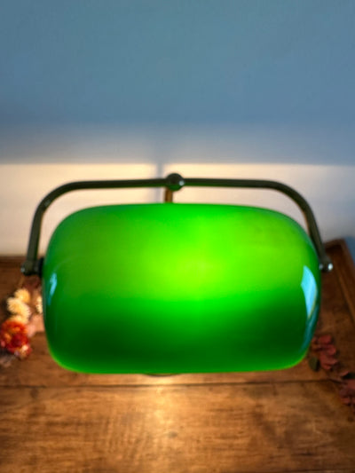 Lampe de notaire opaline verte années 90