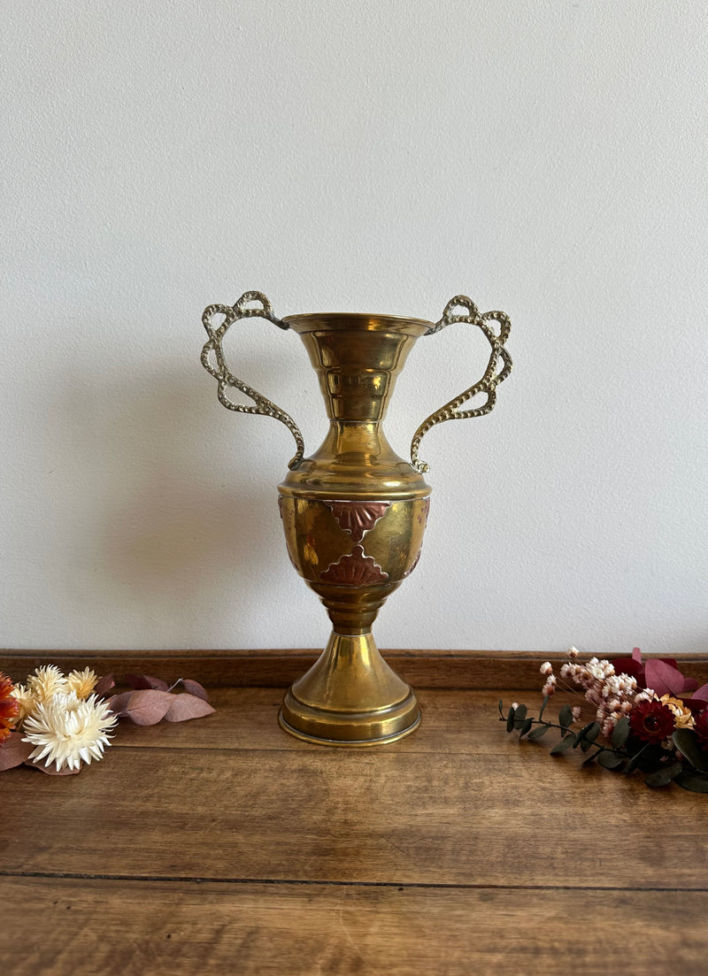 Vase à anses en laiton doré et rose