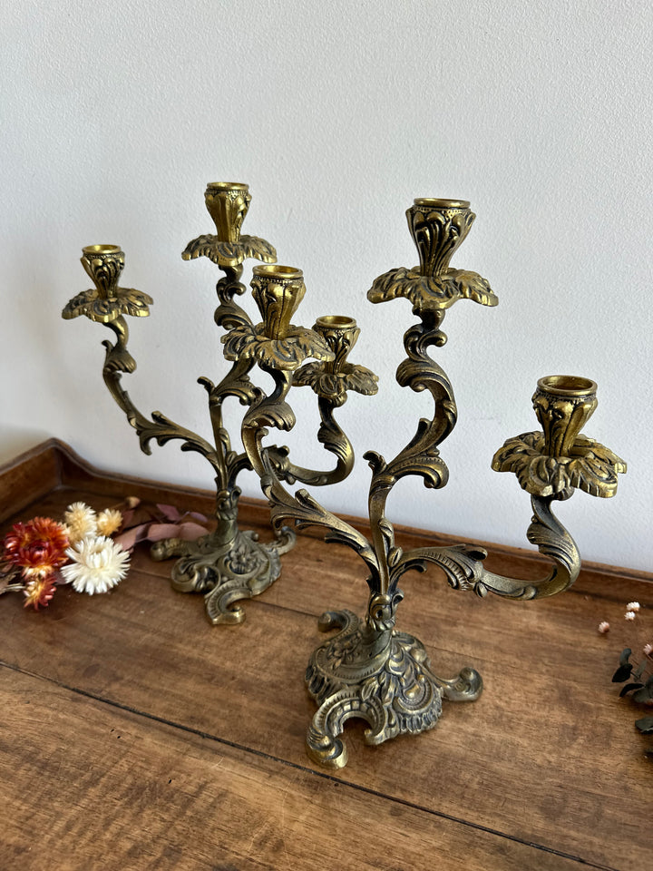 Bougeoirs à trois têtes en bronze style rococo