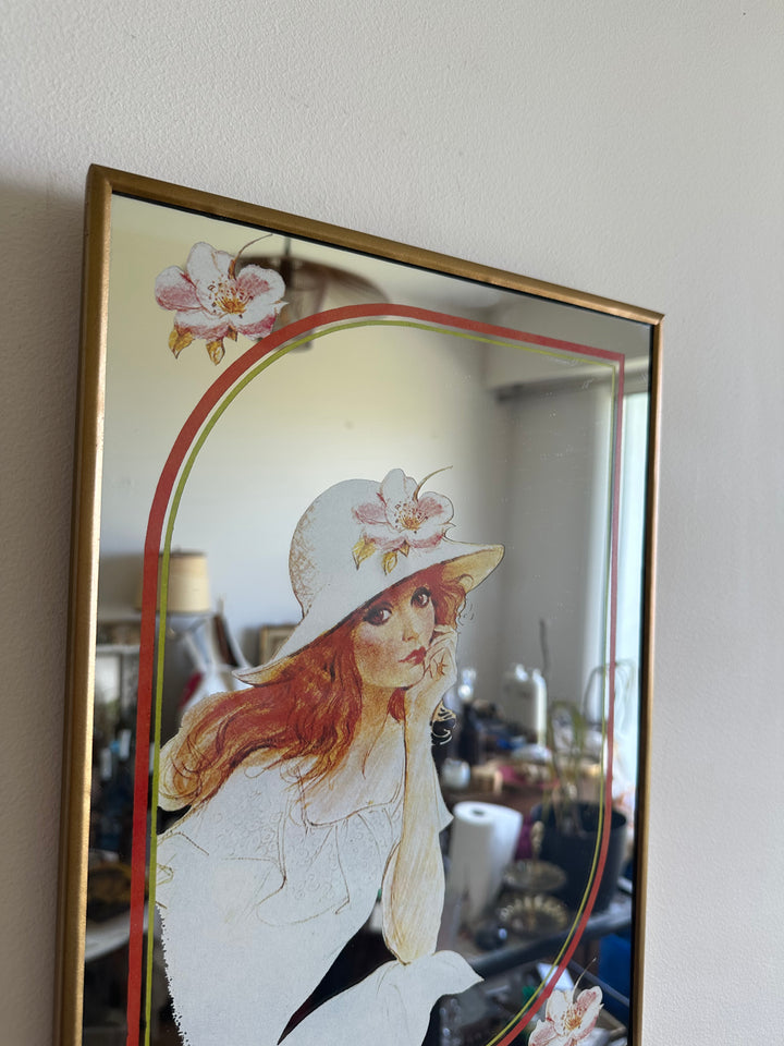 Miroir jeune fille années 60