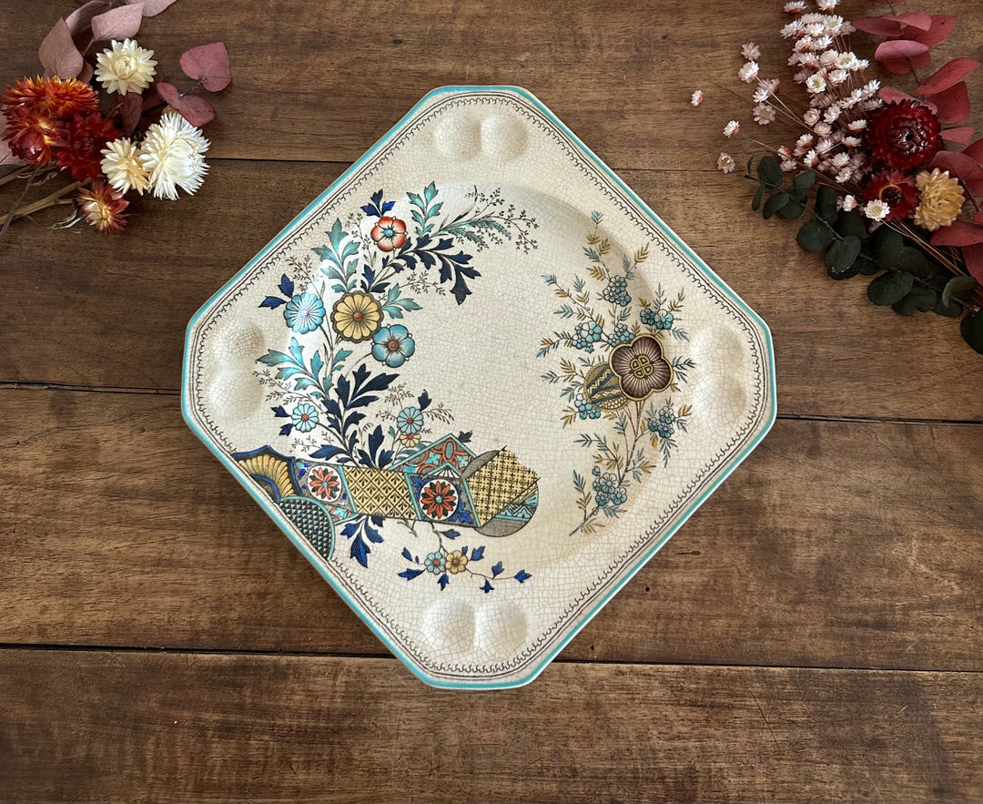 Assiettes en porcelaine 19ème forme carrée