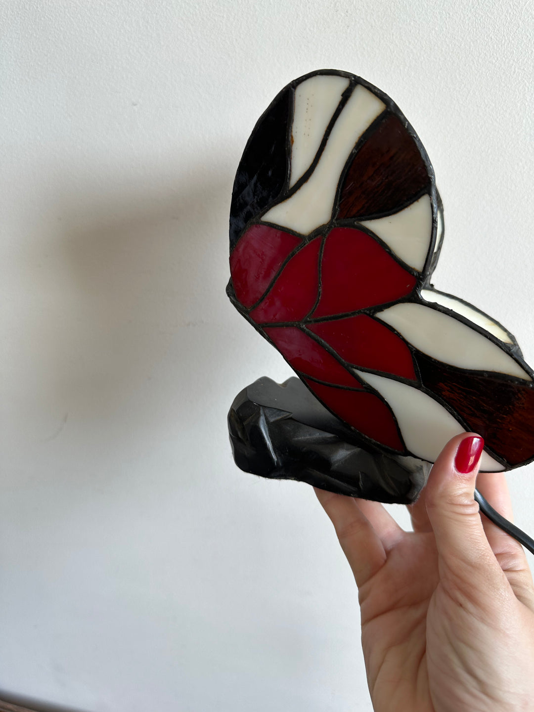 Lampe papillon à poser pâte de verre rouge et noire