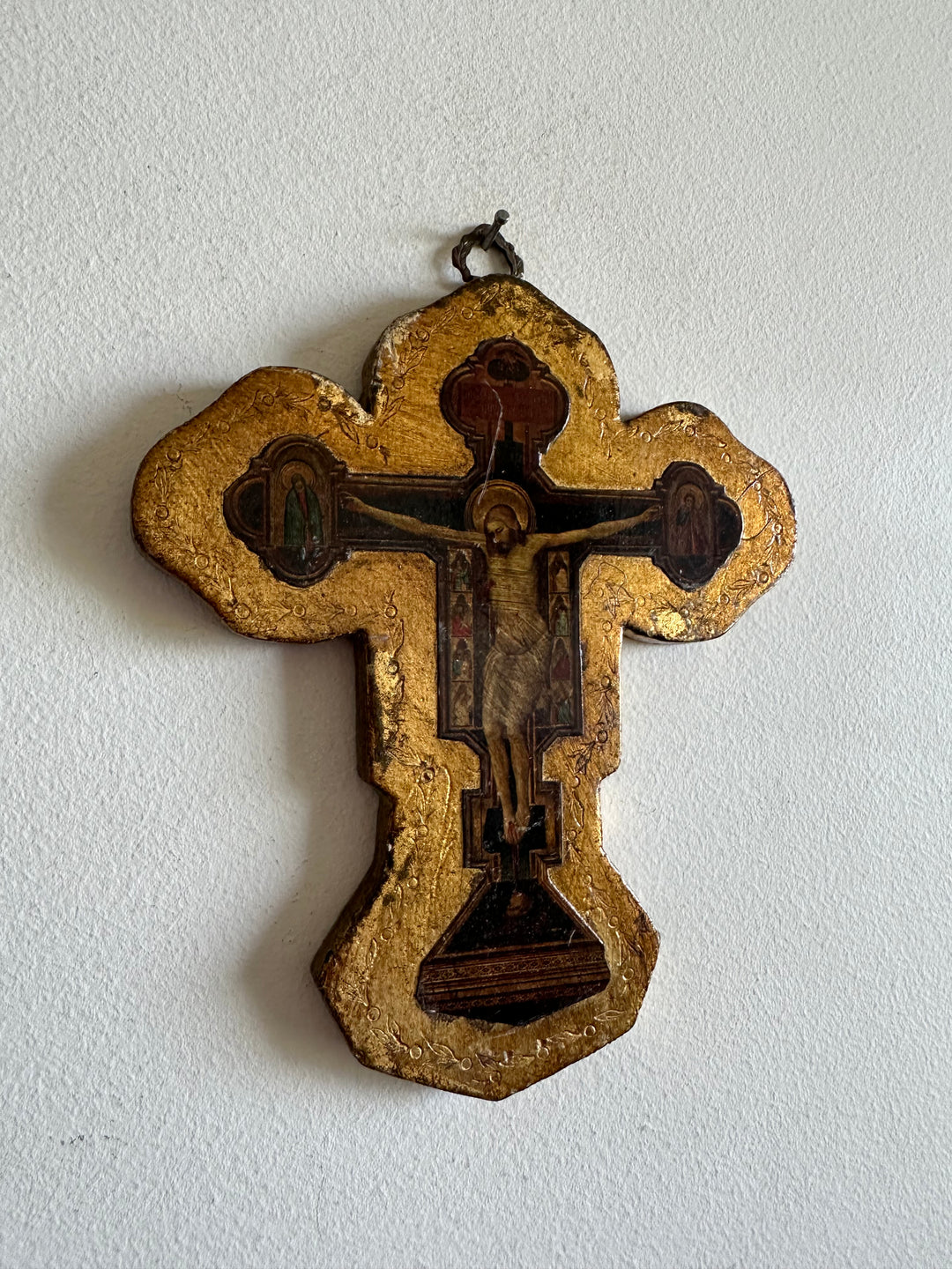 Icône crucifix en bois doré 1950