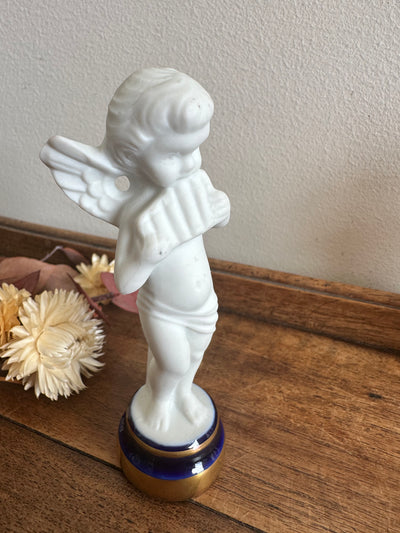 Angelots en biscuit et porcelaine de Limoges