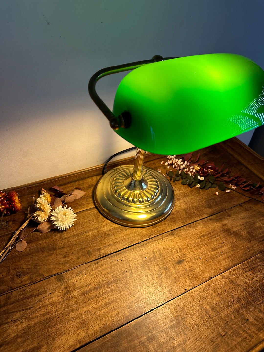 Lampe de notaire métal doré opaline verte