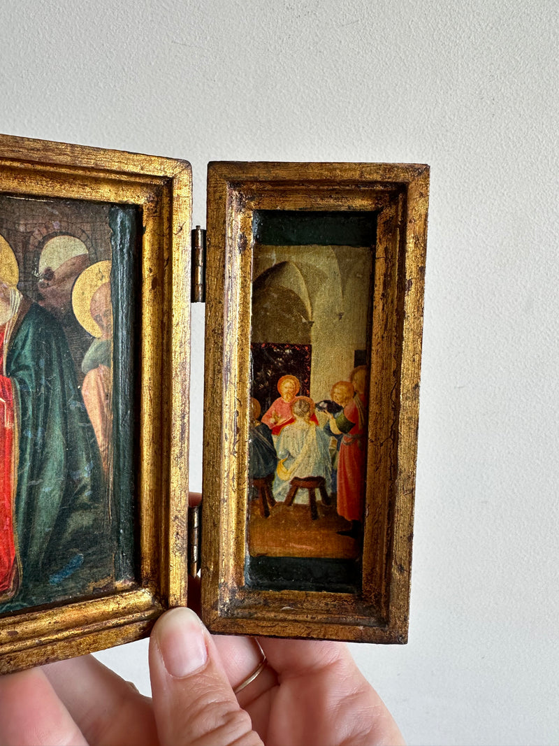 Triptyque religieux en bois forme classique