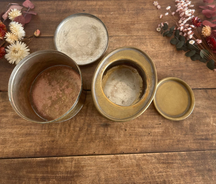 Ensemble de pots à café et à sucre en laiton et cuivre anciens