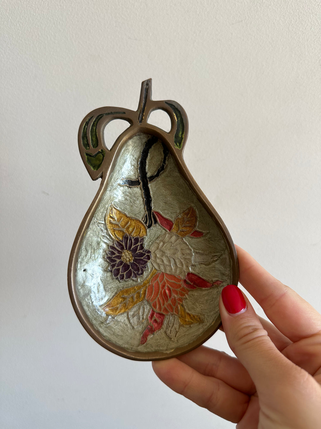 Vide poche en laiton cloisonné décor floral forme de poire