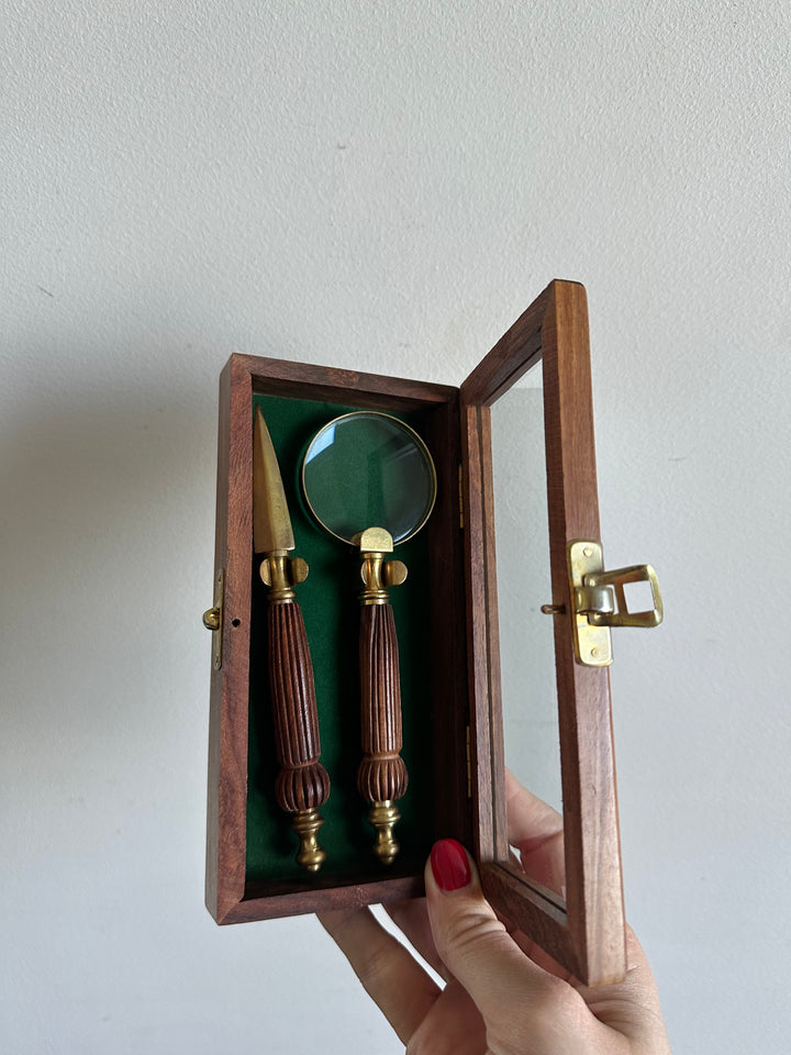 Ensemble loupe et coupe-papier en bois et laiton