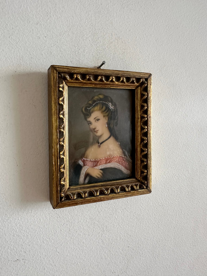 Impression portrait de jeune femme encadrement en bois doré