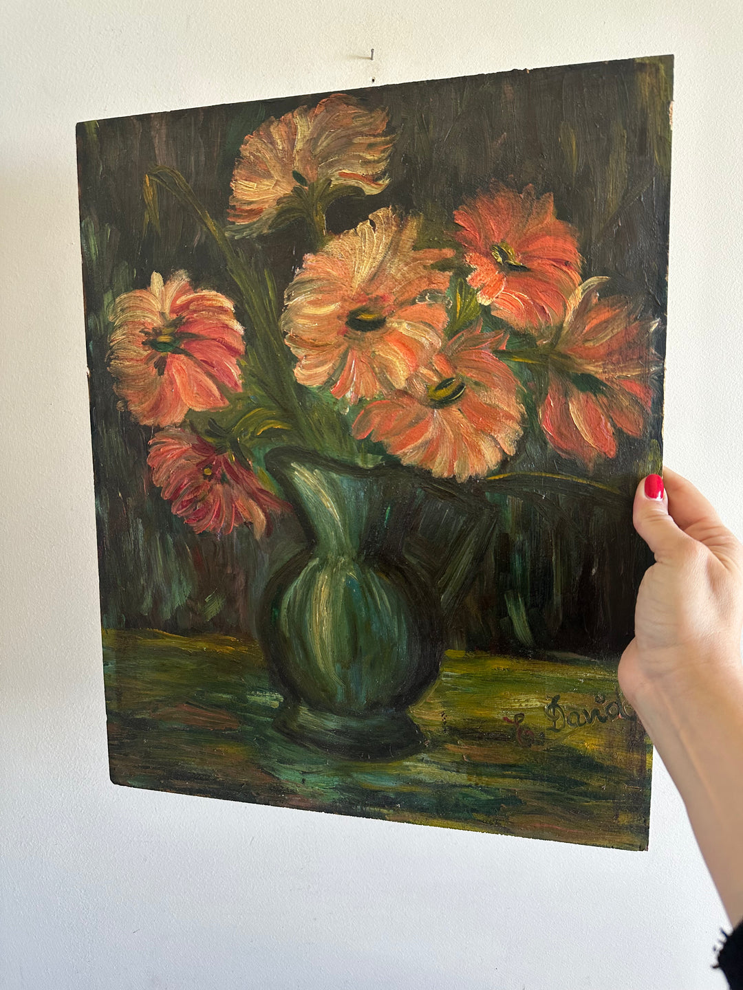 Peinture XL fleurs orangées dans vase vert signée 1922