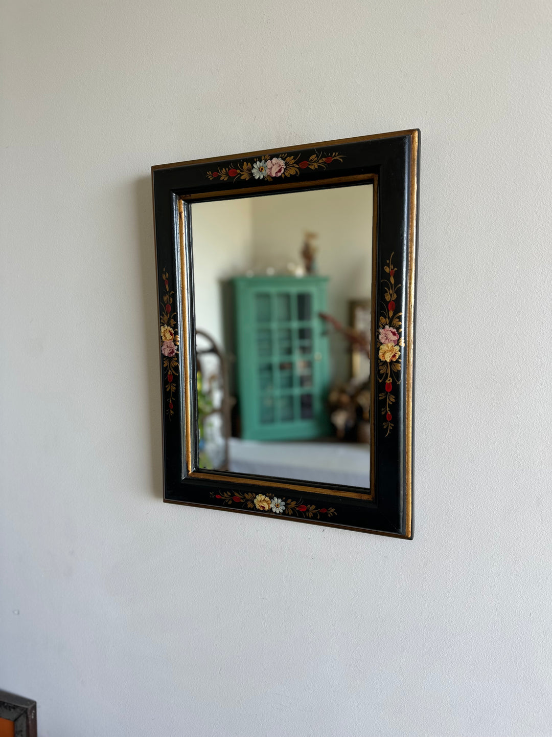 Miroir rectangulaire en bois laqué décoré à la main