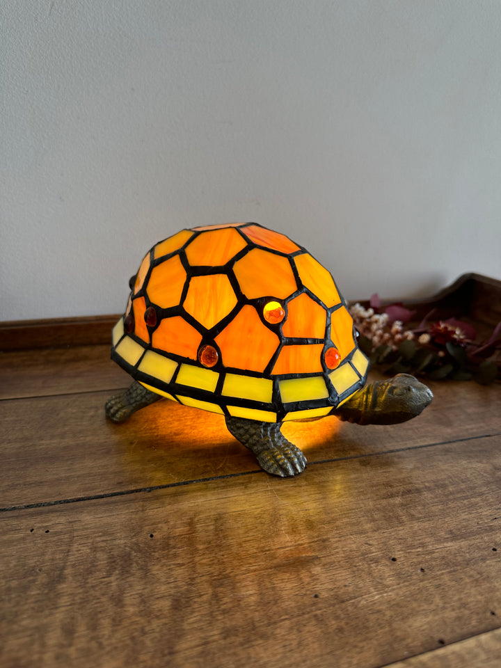 Lampe en forme de tortue pâte de verre colorée style tiffany