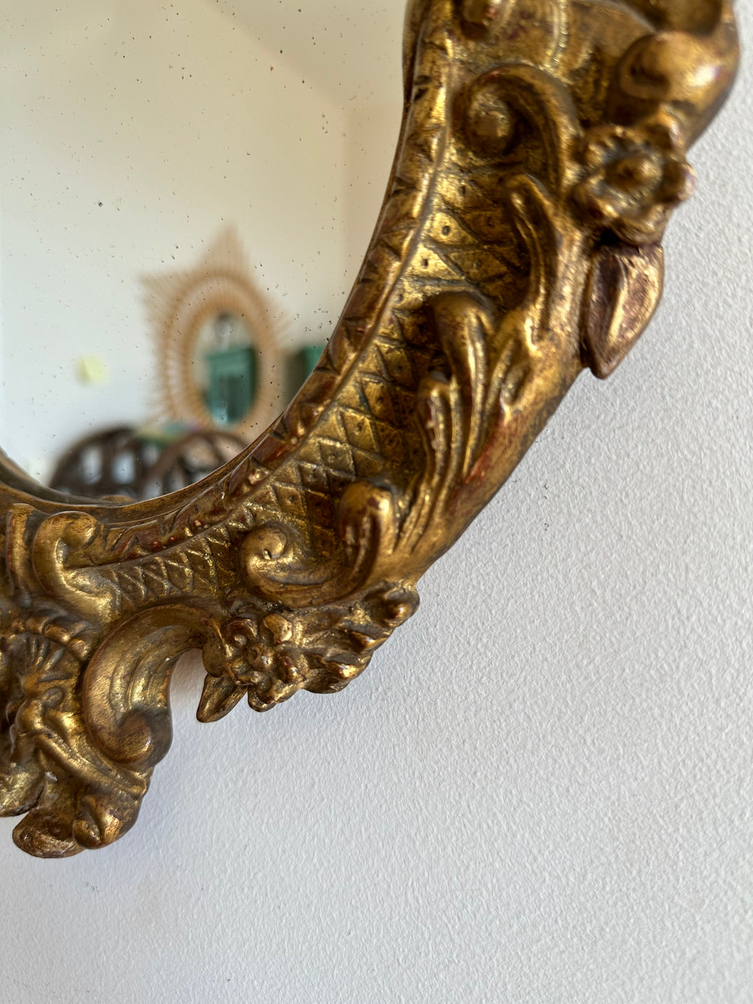 Miroir en bois et stuc 19ème style rococo