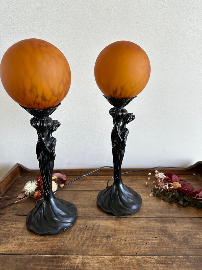 Lampes style Art Nouveau globes orangés