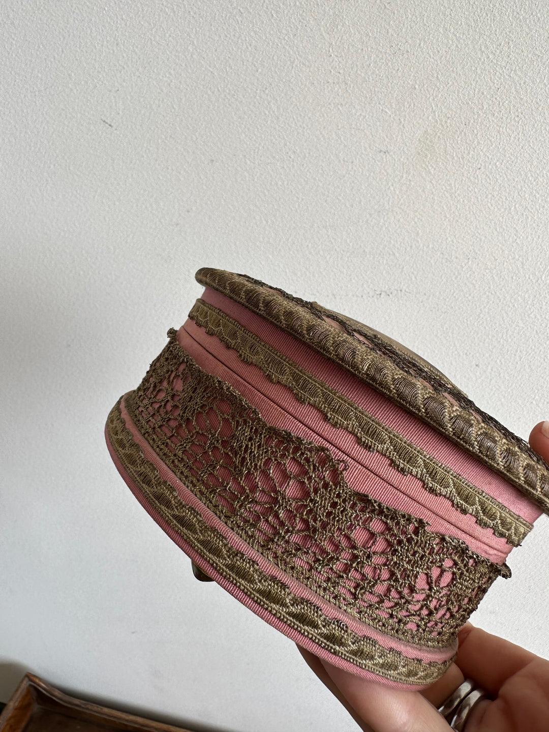 Bonbonnière en tissu XIX ème