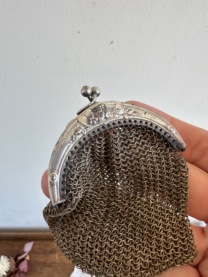 Porte monnaie en argent maille crochetée 1900