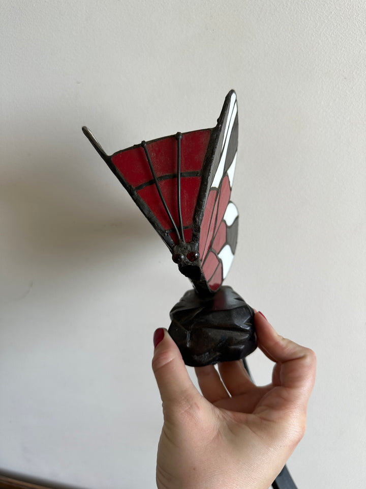 Lampe papillon à poser pâte de verre rouge et noire