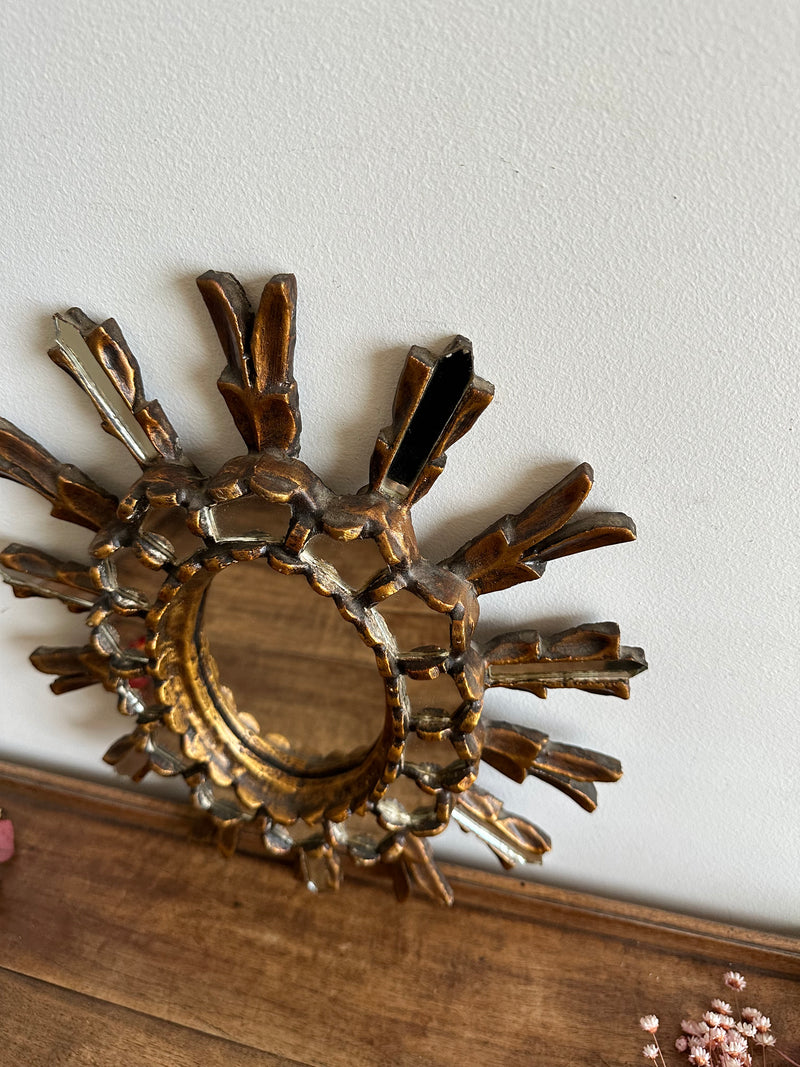 Miroir en bois doré en étoile