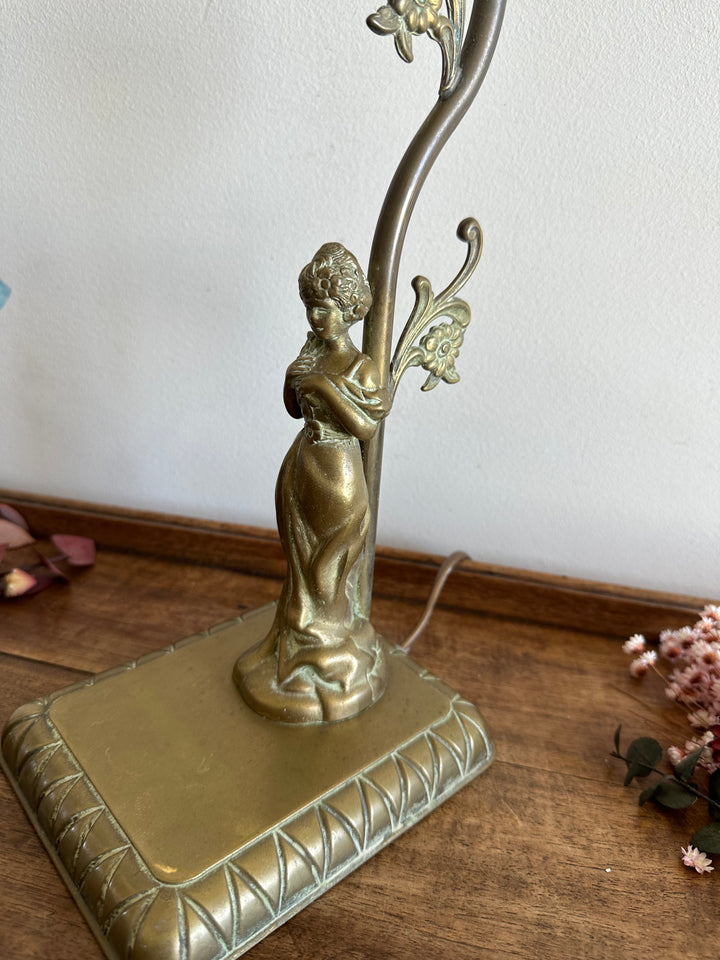 Lampe style Art Nouveau socle en bronze globe bleu