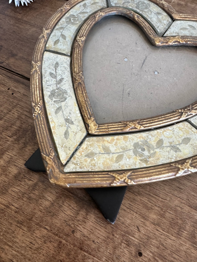 Cadre à poser forme de coeur facettes miroir biseauté