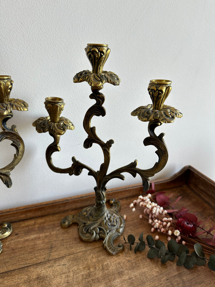 Bougeoirs à trois têtes en bronze style rococo