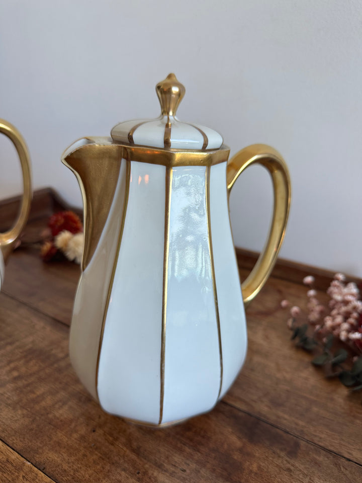 Cafetière en porcelaine de Limoges bordures dorées