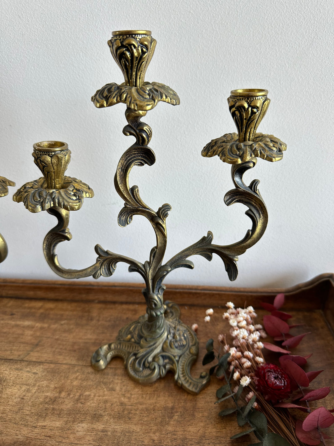 Bougeoirs à trois têtes en bronze style rococo