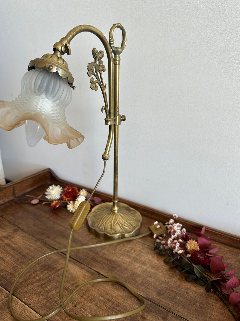 Lampe de bureau style art nouveau globe tulipe