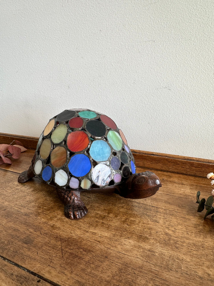 Lampe de table tortue multicolore style Tiffany