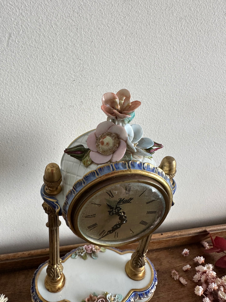 Pendule en porcelaine et laiton Capodimonte