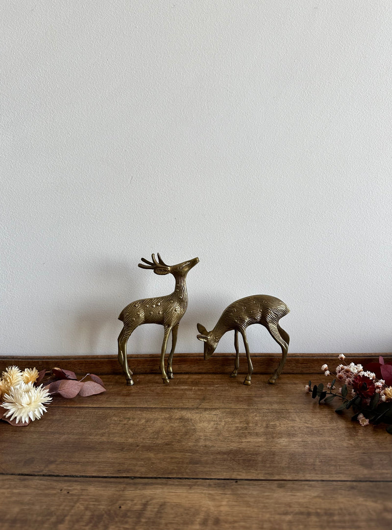 Cerf et biche statuettes en laiton