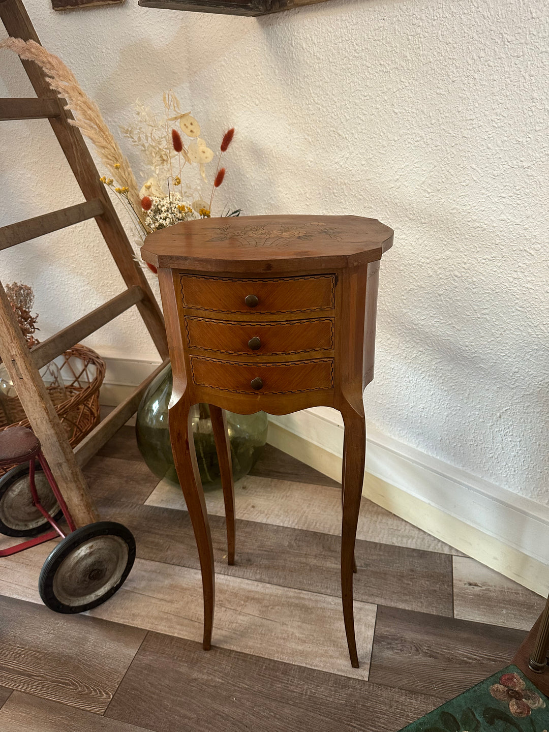 Commode à tiroirs en bois de rose