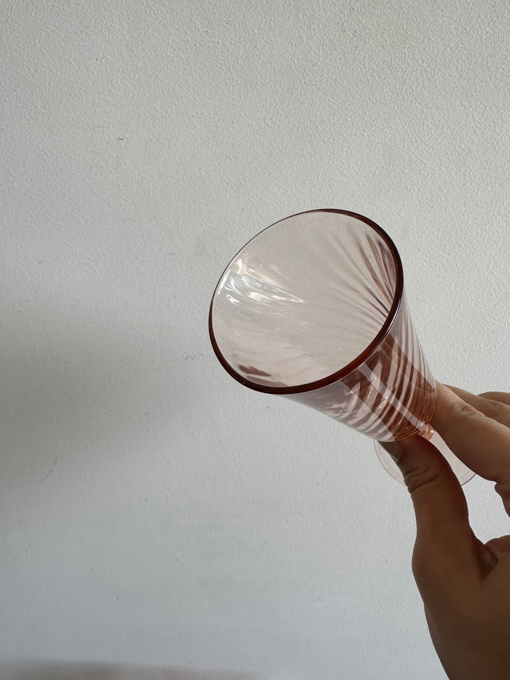 Flûtes à champagne en verre Rosaline sur pieds