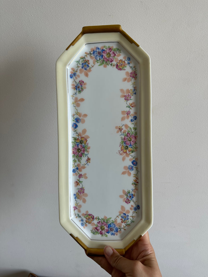 Plat à gâteau en porcelaine de Limoges G Boyer & co. Limoges