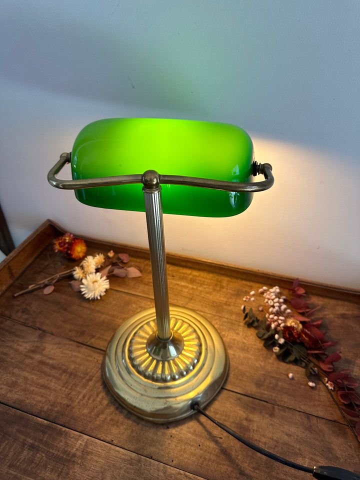 Lampe de notaire métal doré opaline verte