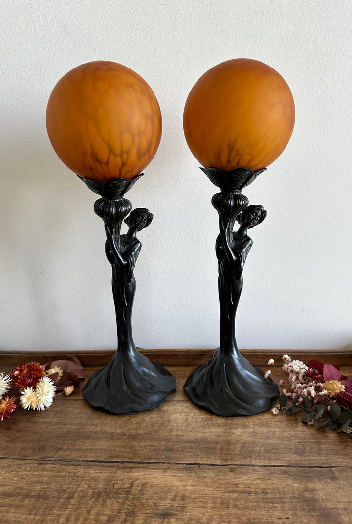 Lampes style Art Nouveau globes orangés